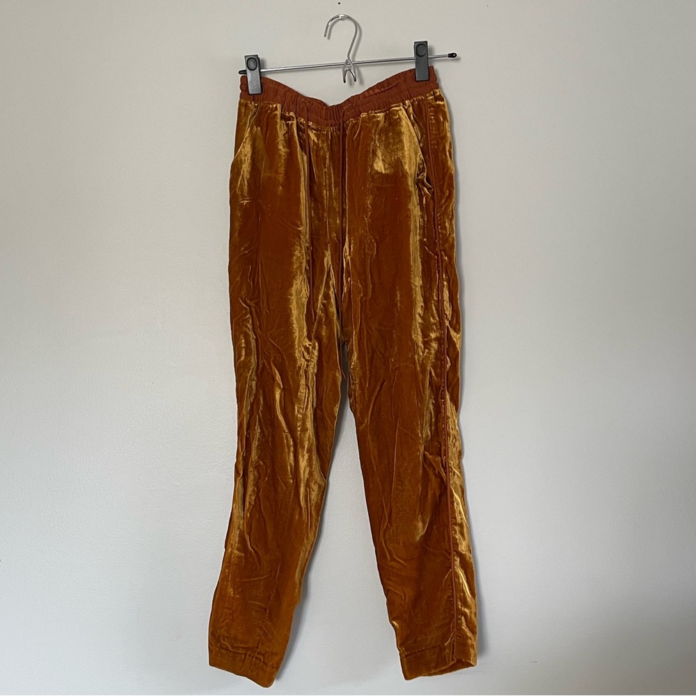 Anthropologie Elevenses Pull On Velvet Tapered Pants